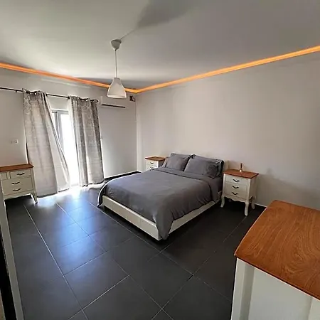 Superb 3 Bedroom Maisonette In Apartment Naxxar