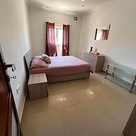 Superb 3 Bedroom Maisonette In Apartment Naxxar